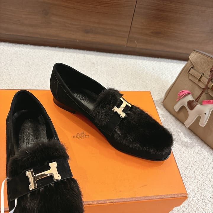 Hermès Mink Suede Loafers & Mules – Autumn/Winter Collection in Pale Tan Suede With Silver Hardware
