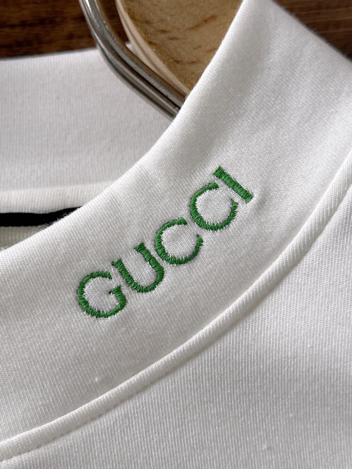 Gucci Long Sleeve T-Shirt – 2025FW in Black With Light Logo
