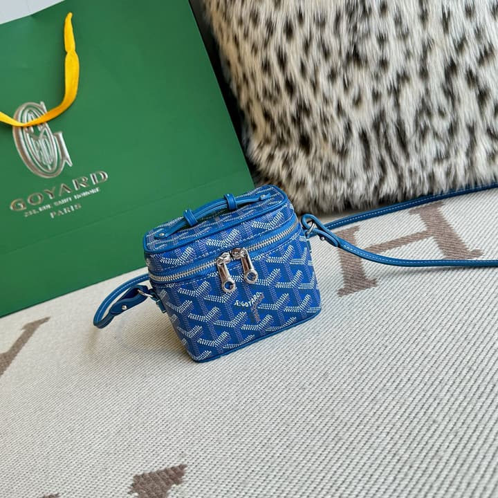 Goyard Muse Vanity Ultra Mini Cosmetic Bag in Blue