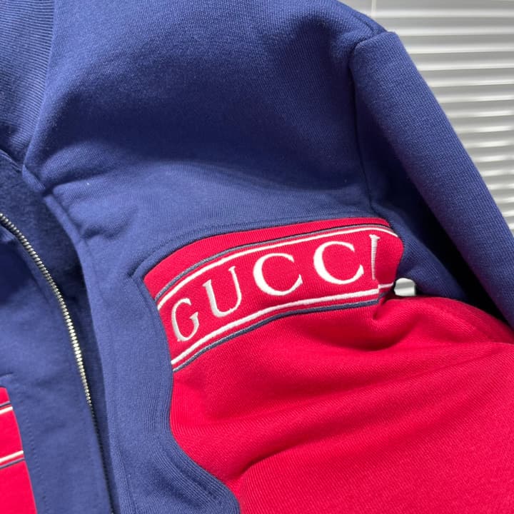 Gucci Kids Color-block Tracksuit – Kids Collection in Navy And Red Spliced Tracksuit