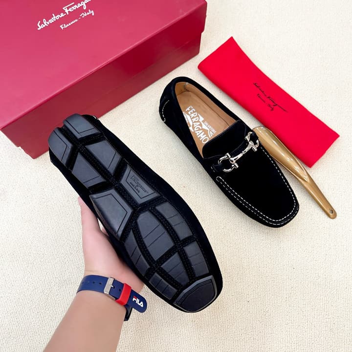 Ferragamo Men's Driving Loafers in Black Grained Gancini