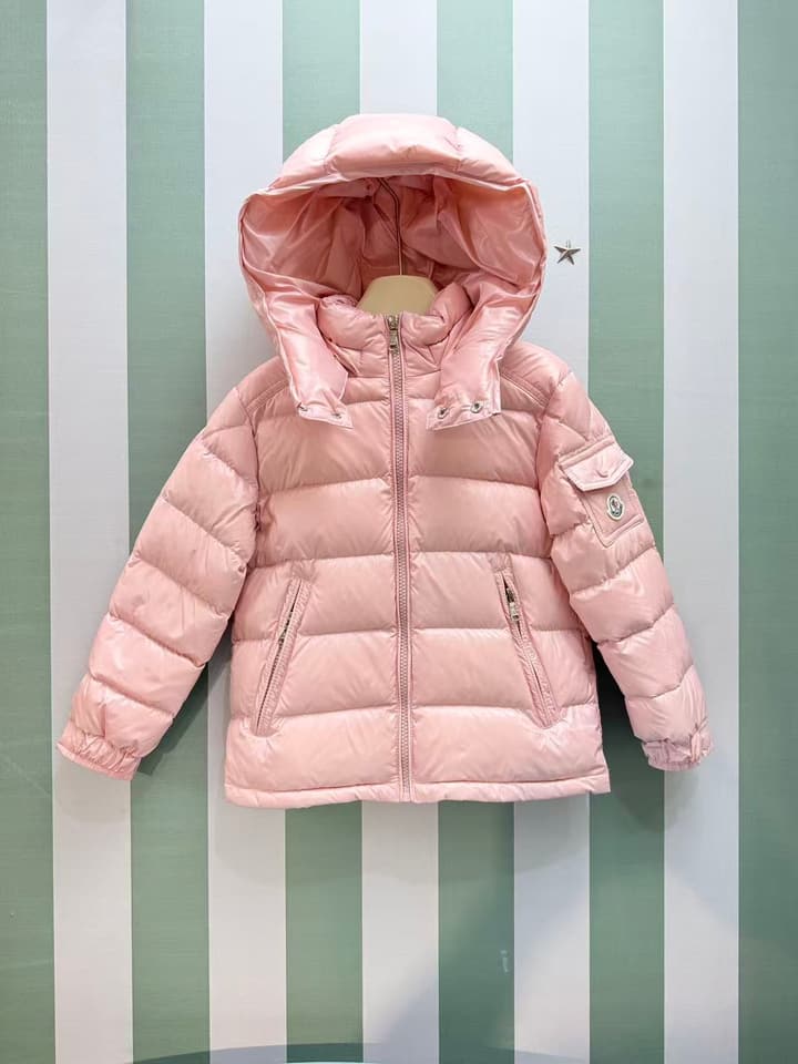 Moncler Kids Puffer Jacket – 2025 Collection in Light Pink