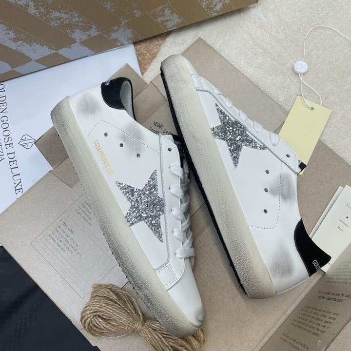 Golden Goose Superstar Graffiti Sneakers – SS22 in Black Star Rose Gold Toe