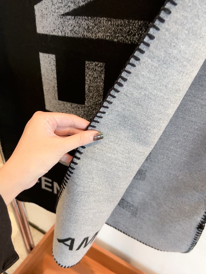 Fendi Luxury Wool Scarf