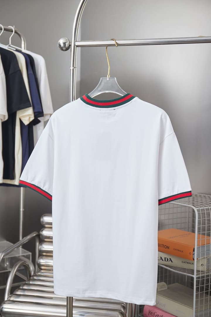 Gucci Classic Red and Green Ribbed T-Shirt – 26SS Early Spring Collection in Classic Black