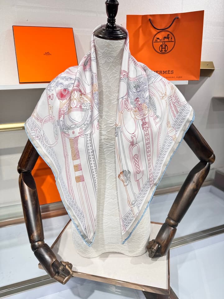 Hermès Stirrup Race Mix Double-Sided Silk Twill Scarf – 2025 Spring Collection