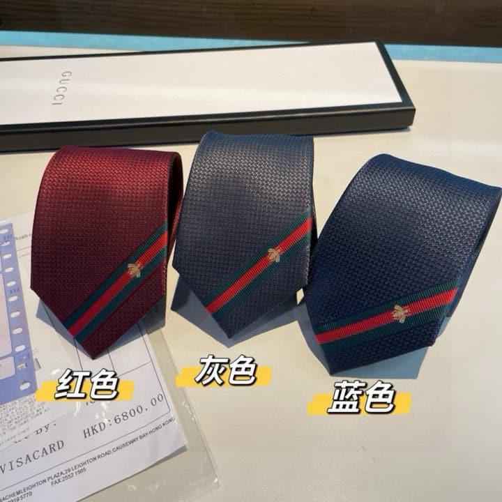 Gucci Bee Web Stripe Tie in Burgundy