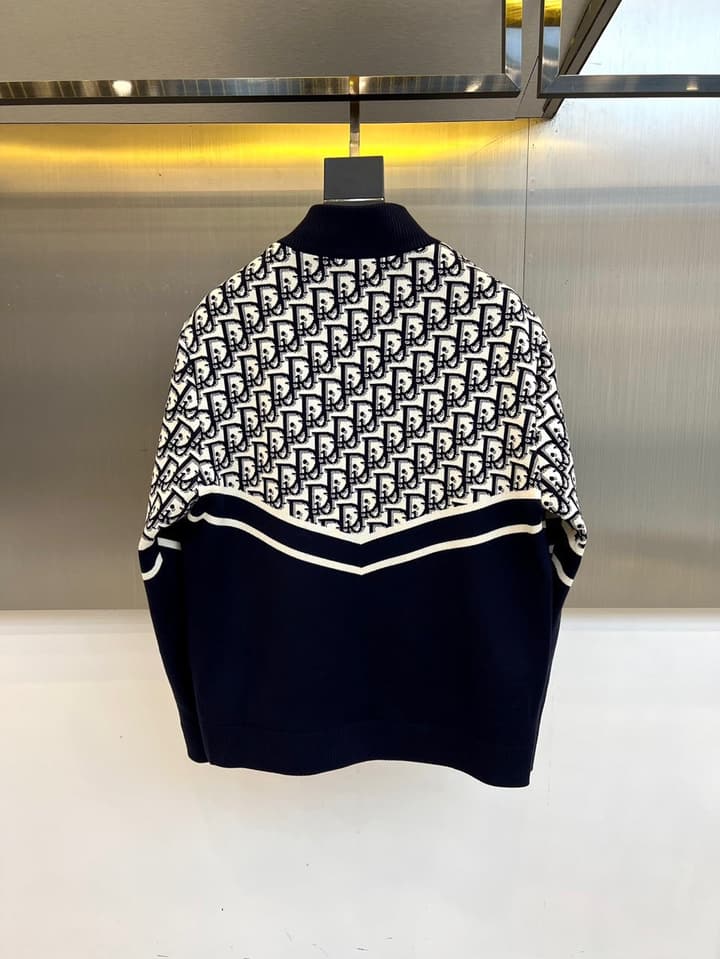 Gucci GG Logo Knit Zip Jacket – 2025FW in Black Monogram Knit