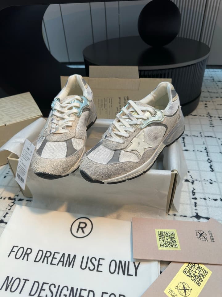 Golden Goose Deluxe Brand Sneakers