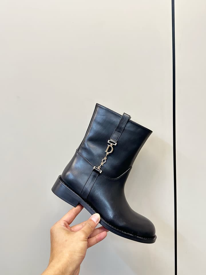 Dior British Style Motorcycle Boots – 26FW