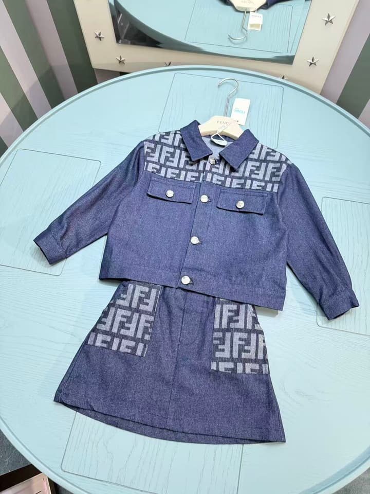 Fendi Kids Washed Denim Two-Piece Set – 2025SS in Dark Washed Blue Denim Set