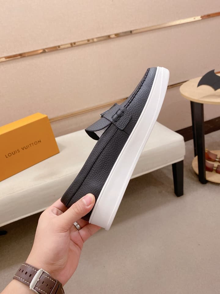 Louis Vuitton New Release Luxury Leather Loafers in Brown Loafer