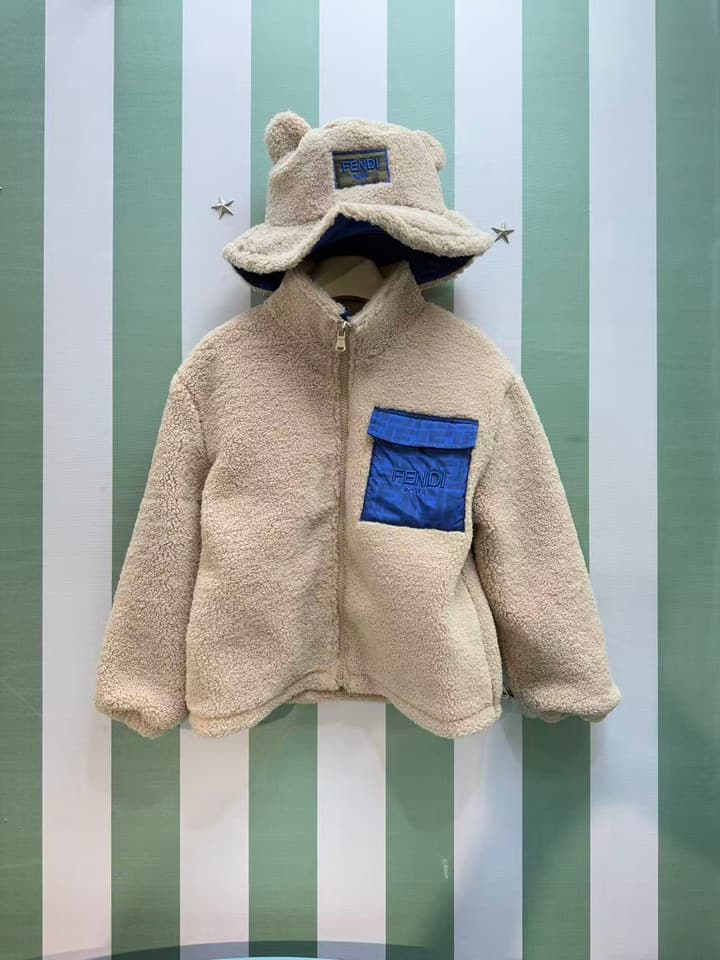 Fendi Kids Faux Lamb Fleece Jacket and Hat Set – 25SS in Light Tan Shearling With Blue Pocket