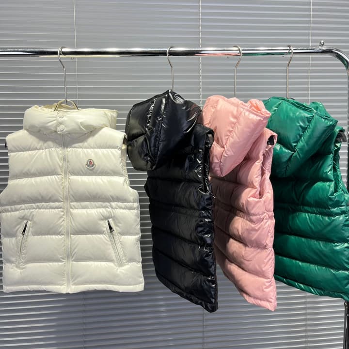 Moncler Ania Fitted Down Vest – Kids Collection – 2025 in Black