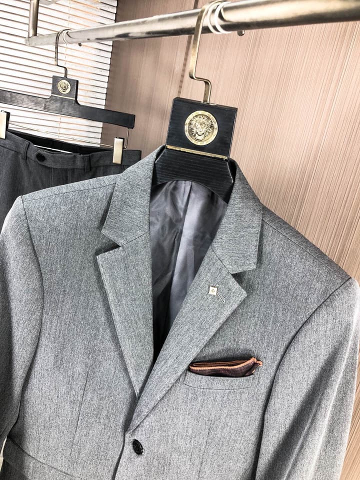 Louis Vuitton Men's Slim Fit Blend Suit Set – Autumn/Winter Collection in Dark Gray