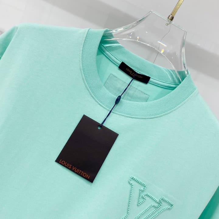 Louis Vuitton Clover Logo Embroidered Cotton T-Shirt in Black