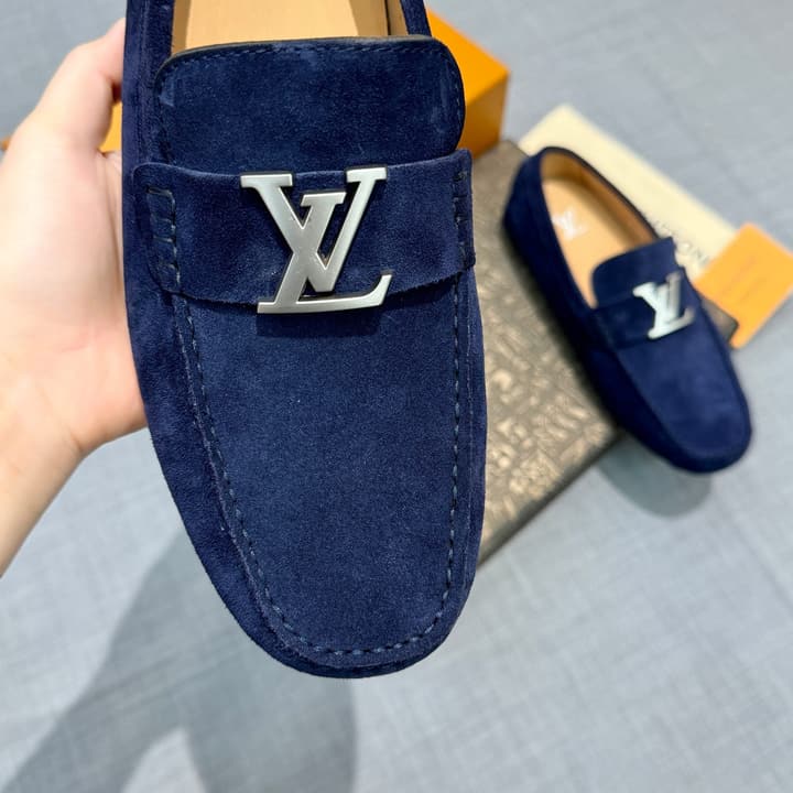 Louis Vuitton Men's Suede Driving Shoes in Black Suede
