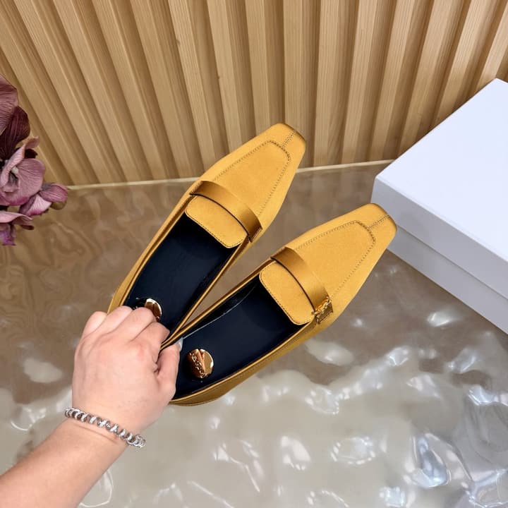 Saint Laurent Silk Chain Mules – Spring/Summer Collection – 26S in Beige