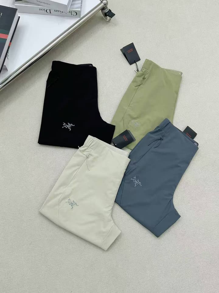 Arc'teryx Captive Embroidered Functional Shorts in Army Green