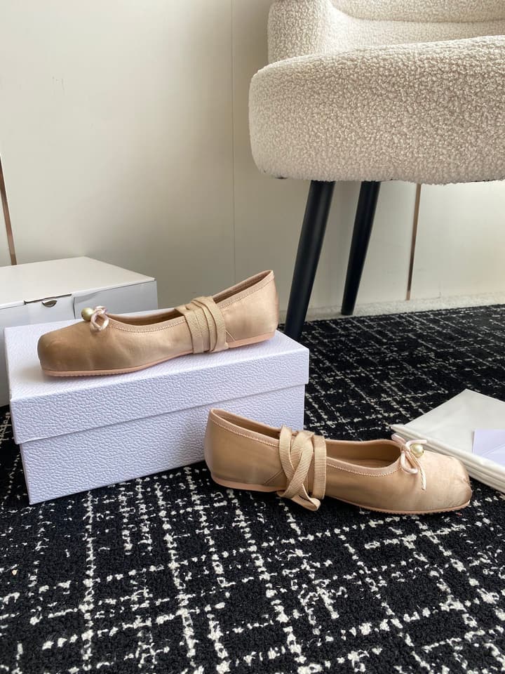 Dior Bow Pearl Ballet Flats – 2024 Spring/Summer Collection in Black