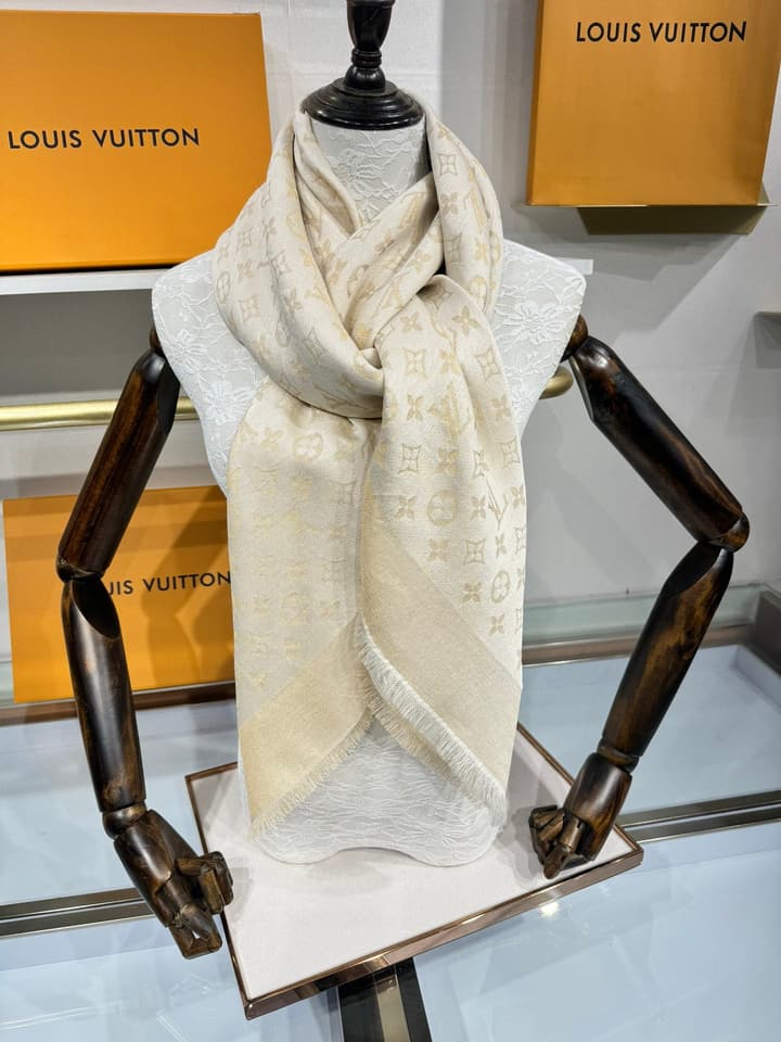 Louis Vuitton Classic Monogram Shawl – 2024 New Color in Apricot