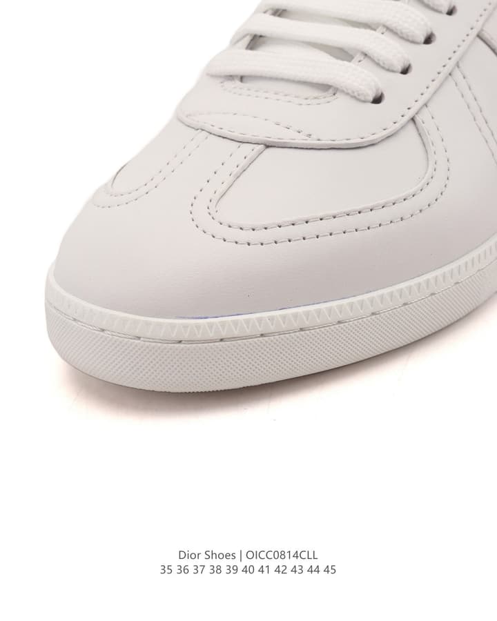 Dior Unisex White Platform Sneakers – Spring/Summer Collection – 25SS in Beige With Brown Stripe