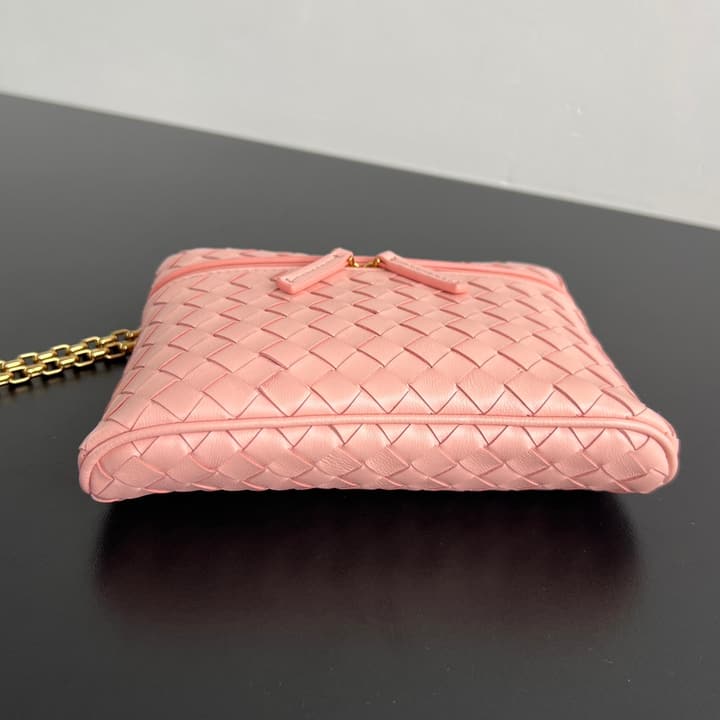 Bottega Veneta Soft Vanity Chain Vanity Case in Black