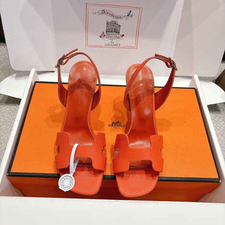 Hermès Eremite 80 Heeled Sandals in Blush Pink
