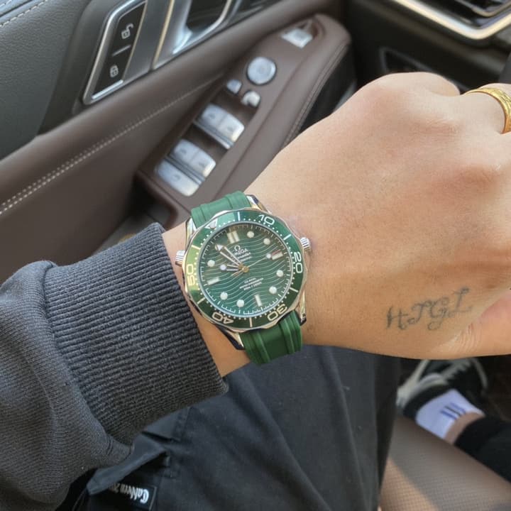 Omega Seamaster 300 Mechanical Diver Watch in Green Dial With Green Rubber Strap