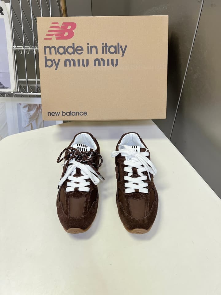 Miu Miu x New Balance 530 SL Sneakers