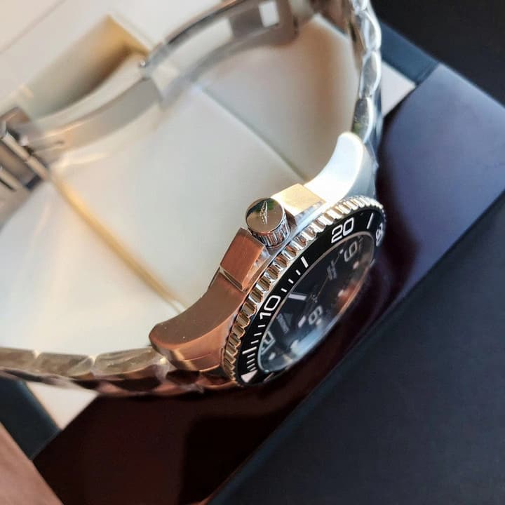 Longines Conquest Automatic Men's Watch 41mm in Black Dial With Black Rubber Strap