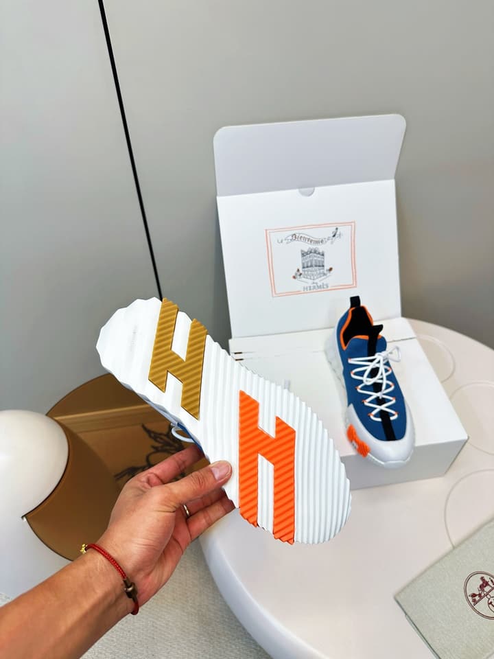 Hermes H Classic Couple Sneakers in Black