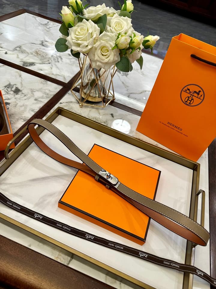 Hermès Slim Leather Belt – 2.0cm in Black With Silver Buckle