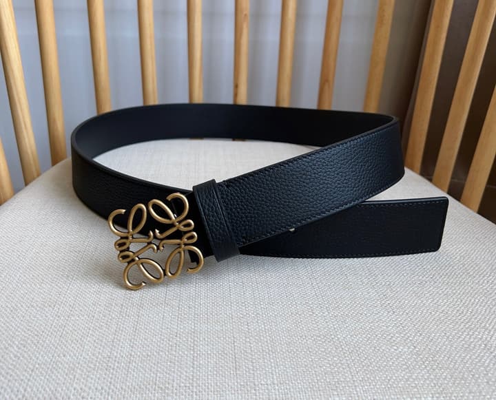 Loewe Narrow Leather Belt with Anagram Padlock Buckle in Black Leather With Silver Buckle
