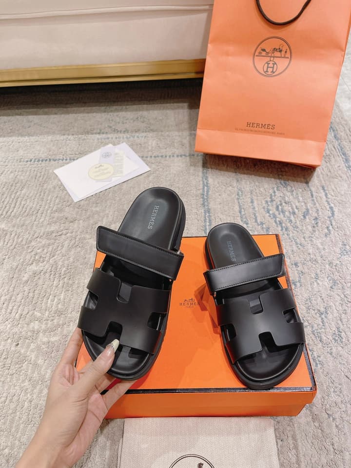 Hermès Chypre Slides – 2023SS Collection in Black And White
