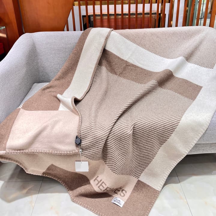 Hermès H Riviera Wool Cashmere Blanket in Beige And Taupe Reversible