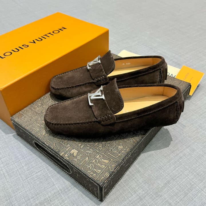 Louis Vuitton Men's Suede Driving Shoes in Black Suede