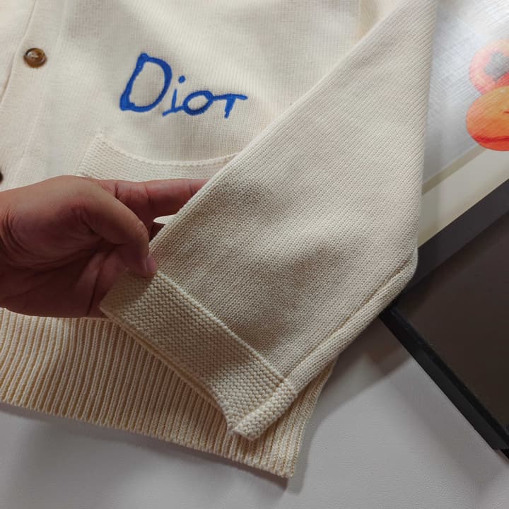 Dior CD Letter Embroidered Knit Cardigan – 2025 Fall in Cream Beige