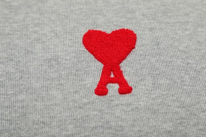 Ami Paris Classic Heart Embroidered Knit T-Shirt – 2025SS in Black