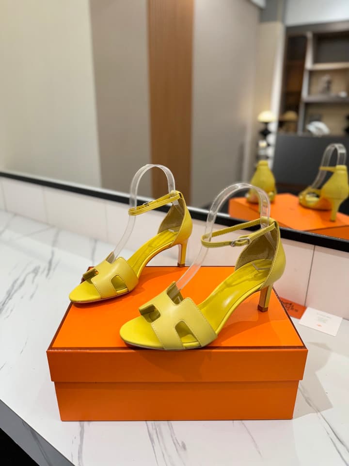 Hermès Classic Smooth Cowhide Heels – 6.5cm in All White