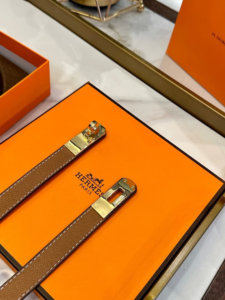 Hermès Slim Leather Belt – 2.0cm in Black With Silver Buckle