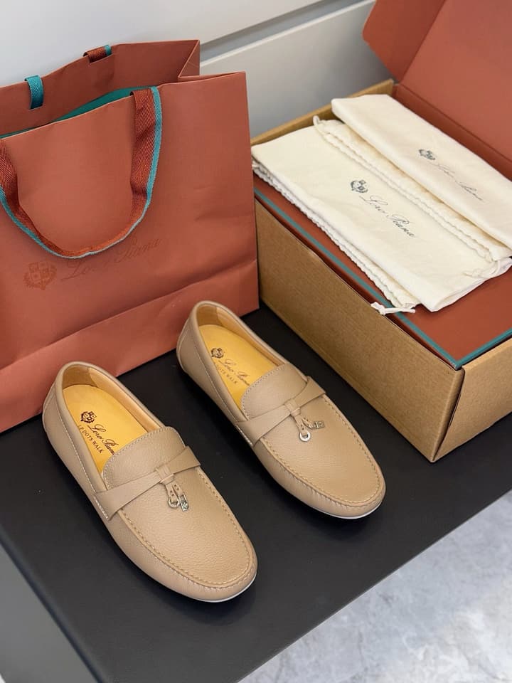 Loro Piana LP Italian Handmade Driving Shoes in Beige Suede Moccasin