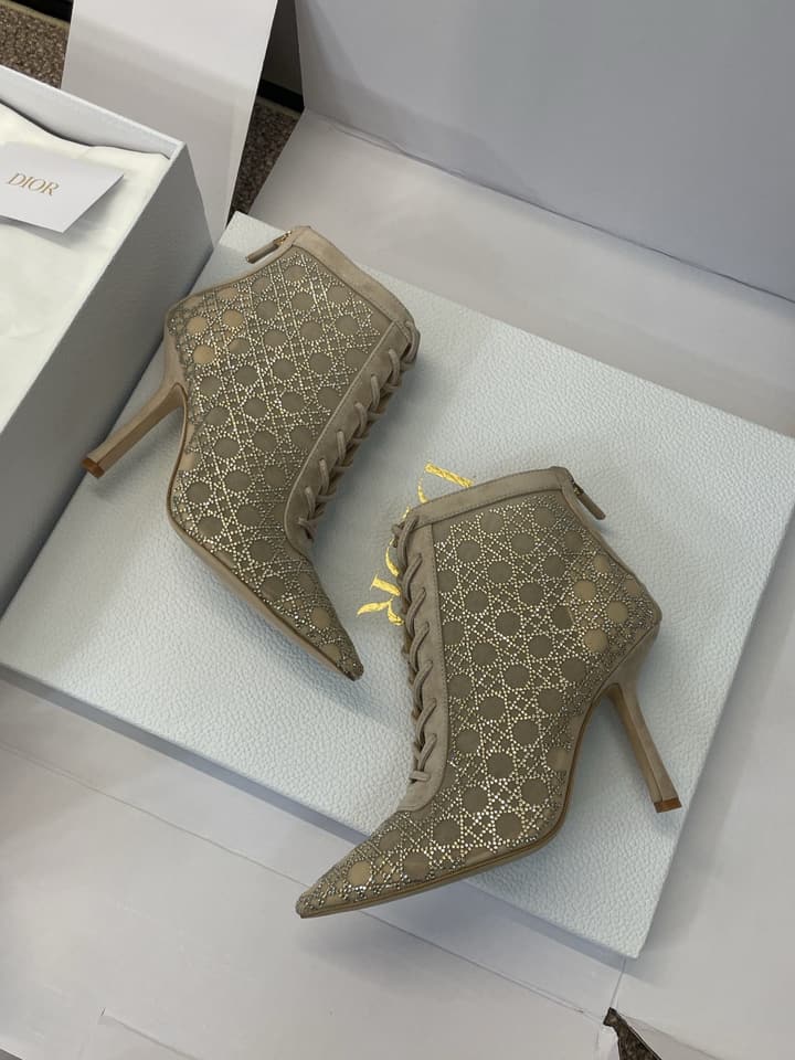 Dior CD-Capture Crystal High-Heel Ankle Boots – 2025 Spring/Summer Runway in Champagne Crystal Mesh