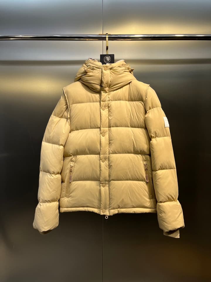 Burberry Detachable Sleeve Hooded Down Jacket in Black