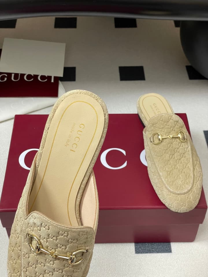 Gucci Princetown Double G Suede Mules – 2025 Fall Collection in Black Suede With Silver Hardware