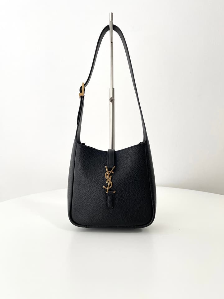 Saint Laurent LE 5 À 7 Soft Hobo Mini – 2024 Collection