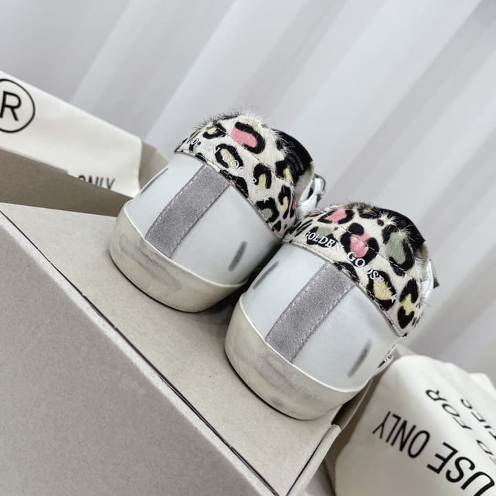 Golden Goose Superstar Graffiti Sneakers – SS22 in Black Star Rose Gold Toe