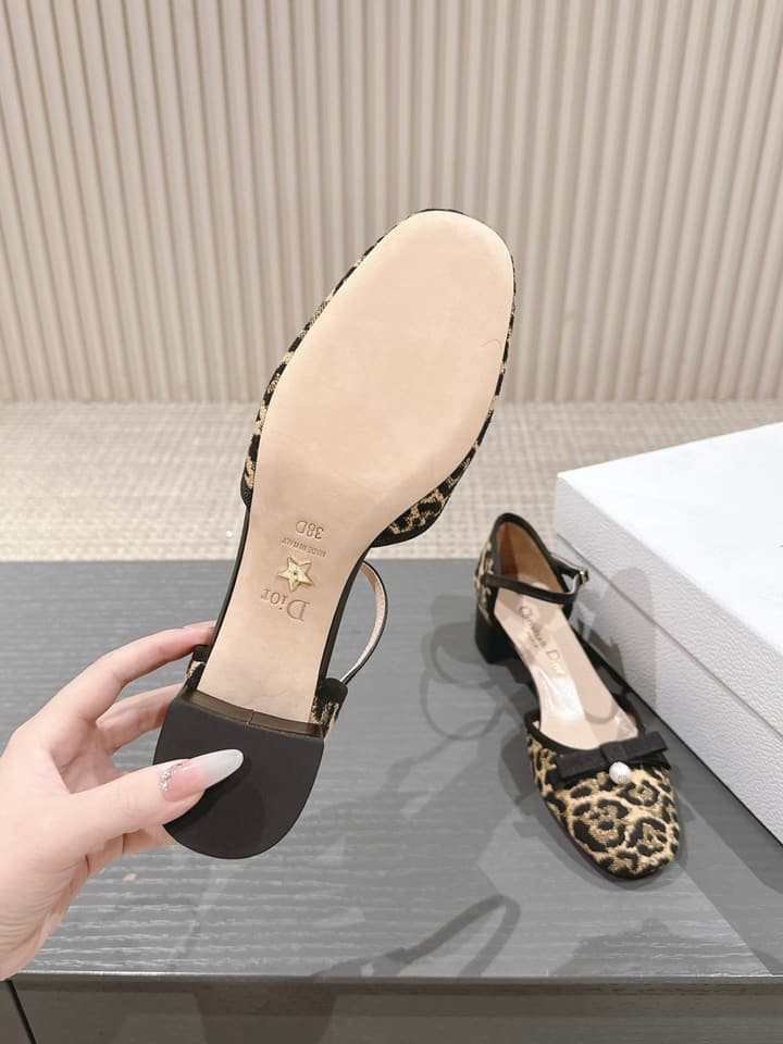 Dior Cannage Ballet Flats – 2024 Early Spring Haute Couture Collection in Leopard Print Mary Jane