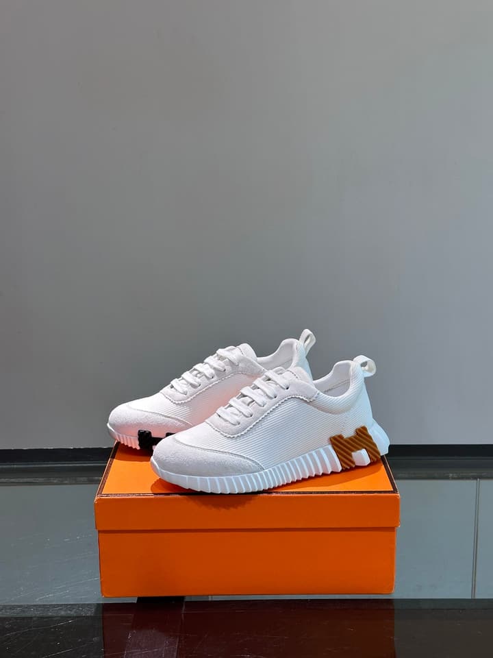 Hermès Bouncing Unisex Sneakers in Black