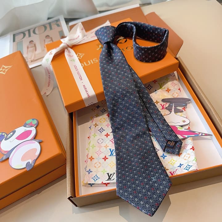 Louis Vuitton Monogram Jacquard Silk Tie in Navy with Blue Monogram